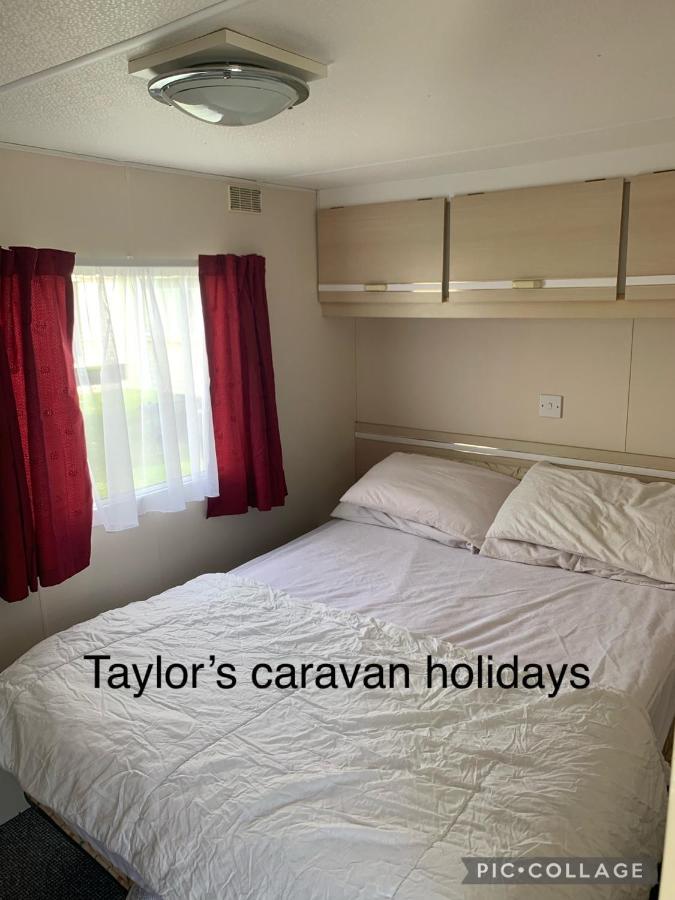 Taylor'S Caravan Holiday'S 9 Berth Villa Ingoldmells Exteriör bild