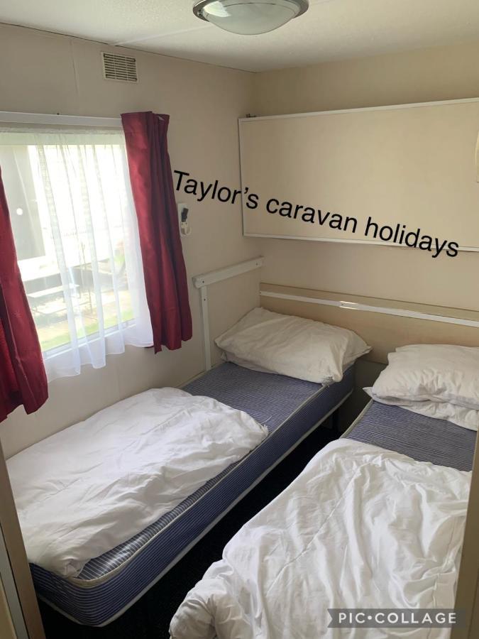 Taylor'S Caravan Holiday'S 9 Berth Villa Ingoldmells Exteriör bild